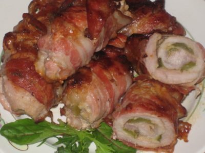 Рулеты из индейки в беконе