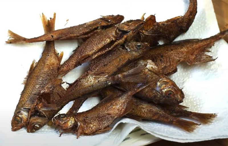 Смажена річкова риба по-узбецьки без кляру