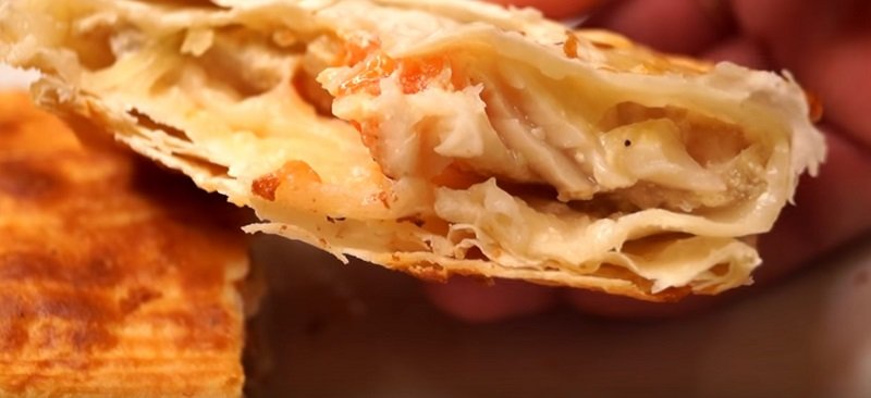 филе рыбы в лаваше