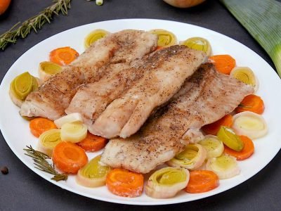 Рыба, запеченная с розмарином