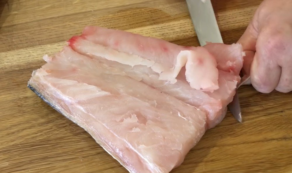 рыбные котлеты в панировке