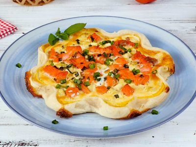 Рыбный пирог с кабачками