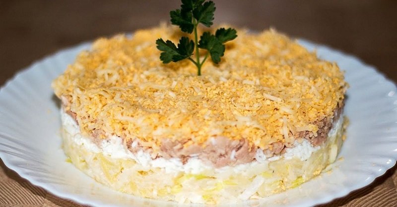 готовый салат с консервой