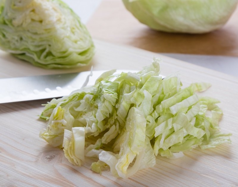 шинковка пекинской капусты
