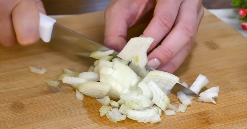 нарезанный лук