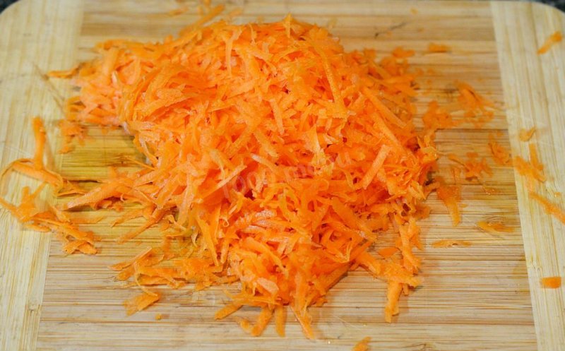 Праздничный салат из минтая «Раковые шейки» - Со Вкусом