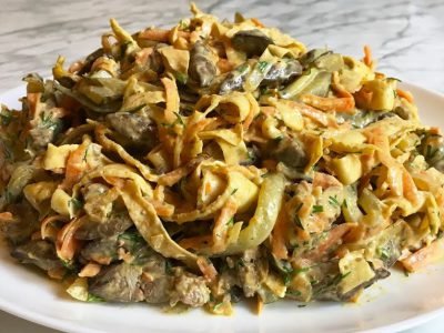 Салат из печеночных блинов