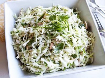 Салат из пекинской капусты с курицей