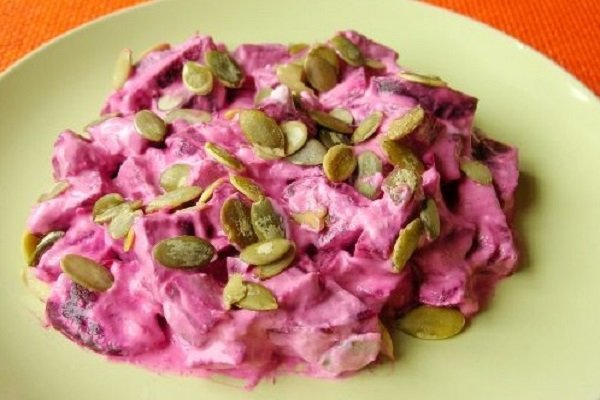 салат из свеклы с семечками