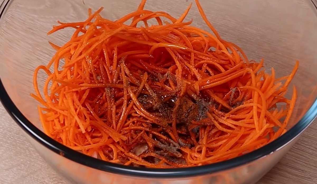 лук и морковь со специями