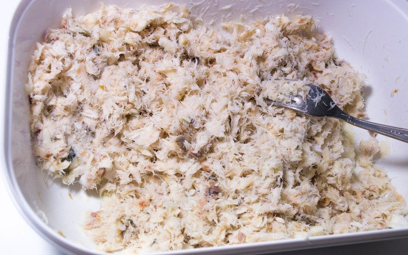 салат с рыбой