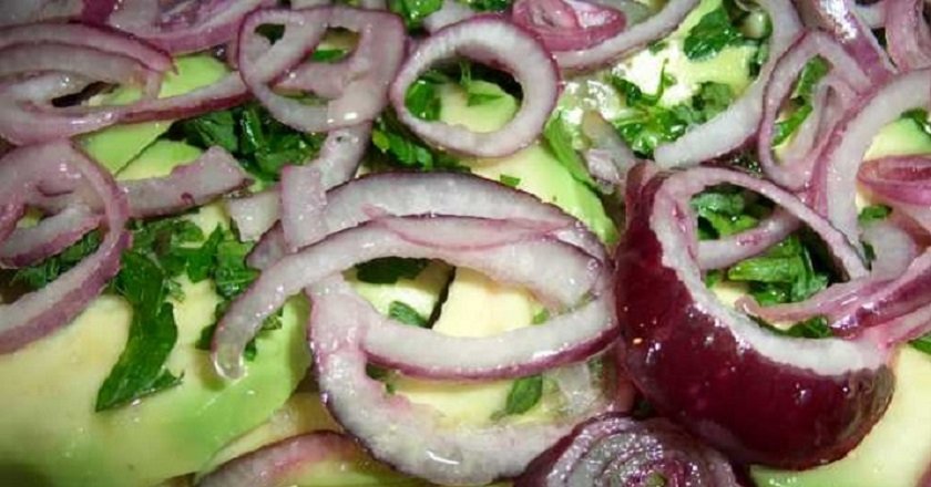 Салат з авокадо і огірком - готуємо з покроковими фото