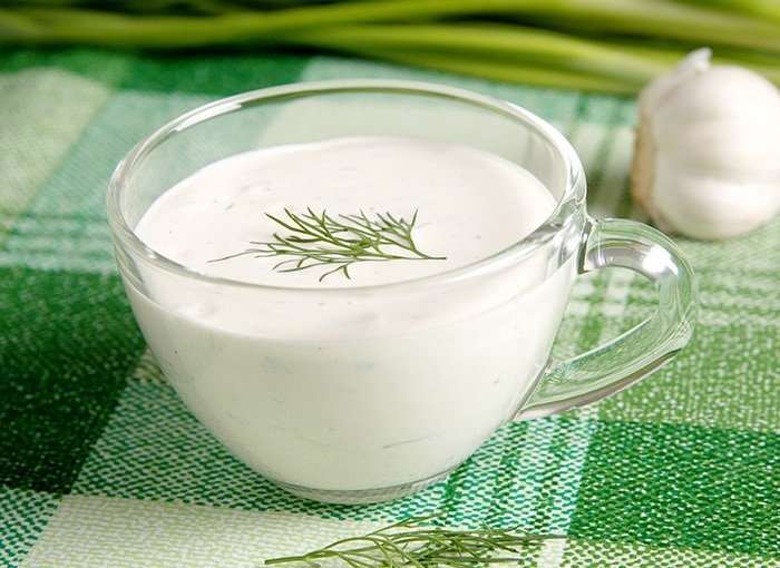 салат из авокадо и яиц