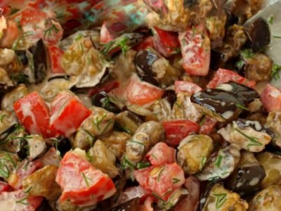 Салат с баклажанами и яйцами «‎Дегустатор»