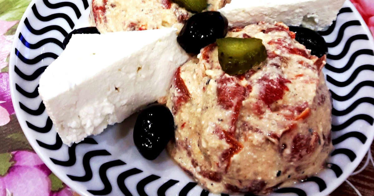 закуска с брынзой