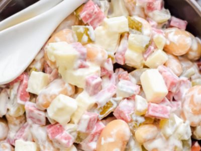 Салат «Жених» с фасолью и копченой колбасой