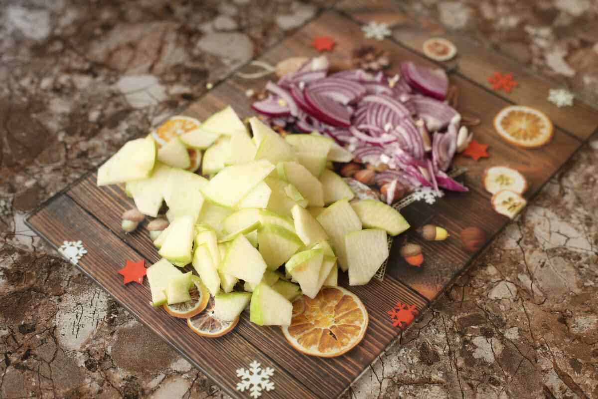 Как приготовить салат с фасолью и селедкой - Со Вкусом