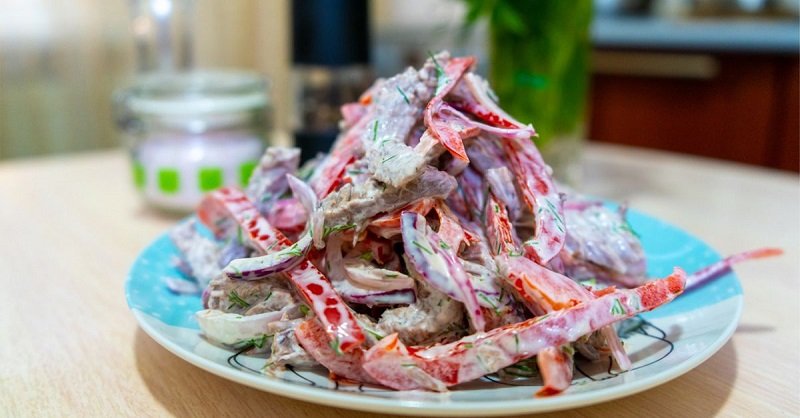 готовый мясной салат