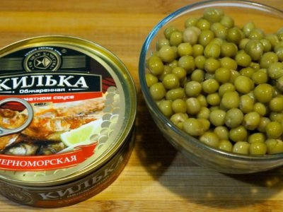 Салат с килькой в томатном соусе «‎Бюджетный»