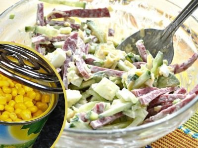 Салат с копченой колбасой и кукурузой
