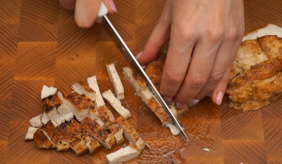 нарезание куриного филе