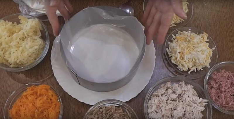 салат с курицей