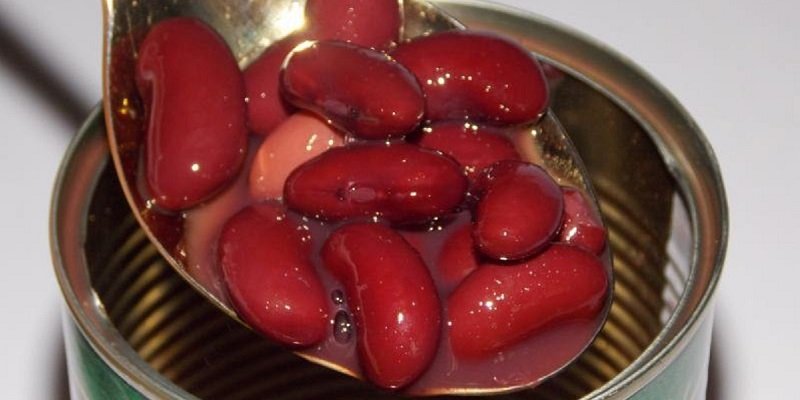 фасоль в миске