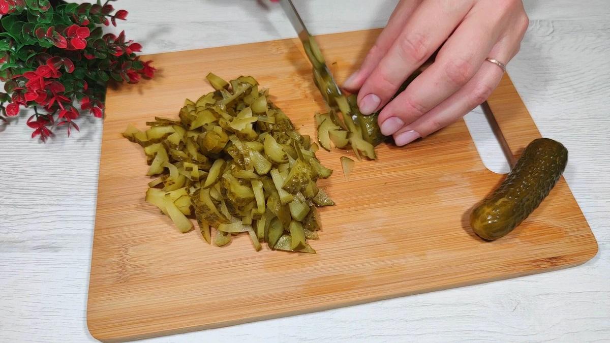 нарезанные огурцы