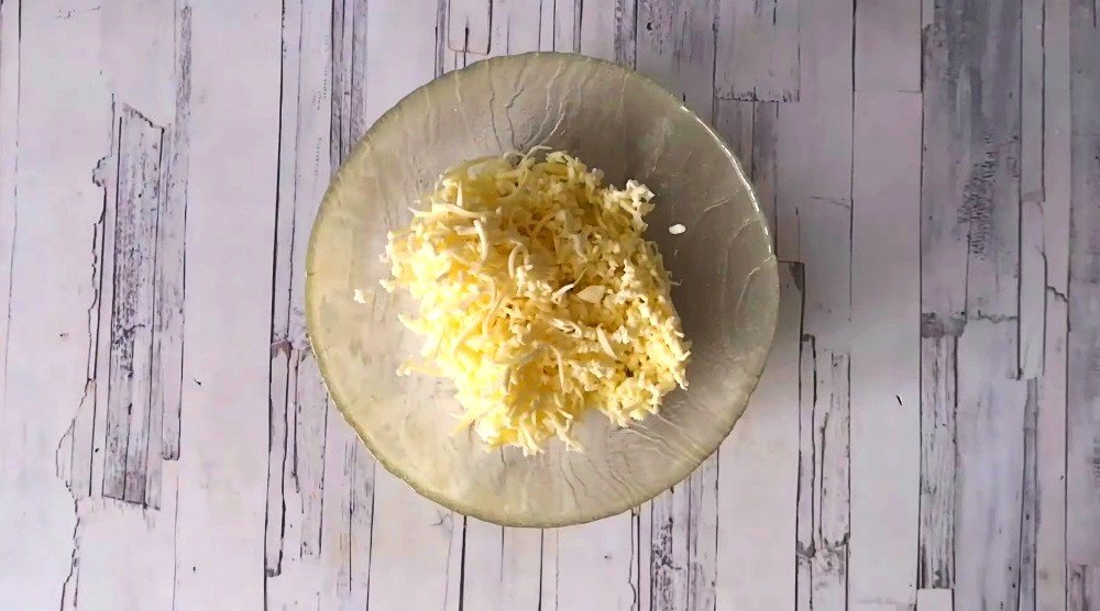 салат с плавленым сыром