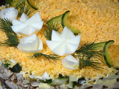 Салат с жареными грибами «‎Кудесник»