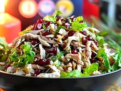 Салат «Шамаханская царица» с курицей и гранатом
