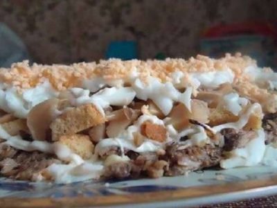 Салат со шпротами