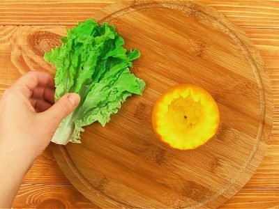 Салат в апельсине