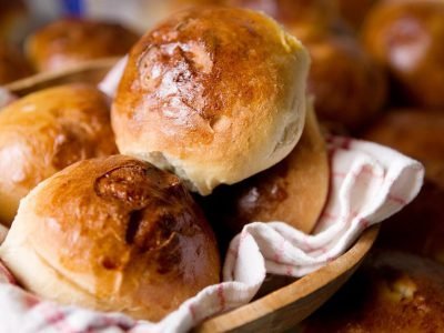 Сдобные булочки с начинкой