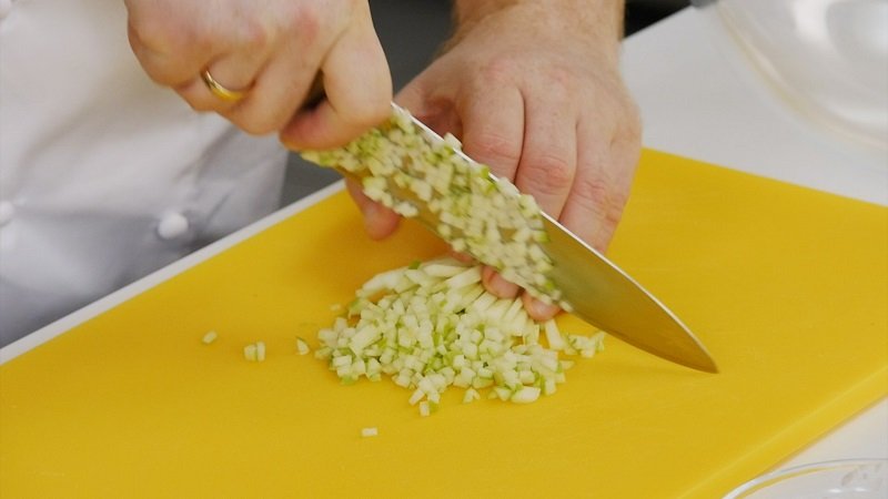 нарезка яблок