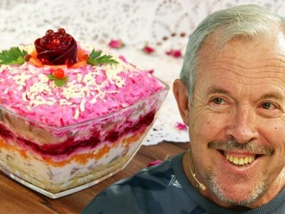 Сельдь под шубой с яблоками: рецепт от Макаревича