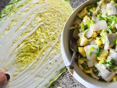 Салат «Любимка»: пекинская капуста и сельдь с яблоком