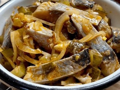 Селедка по-цыгански: рецепт пикантного маринада