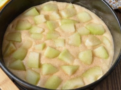 Шарлотка с дыней