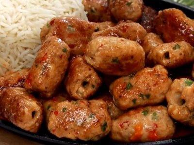 Сочный шашлык из куриного фарша на сковороде