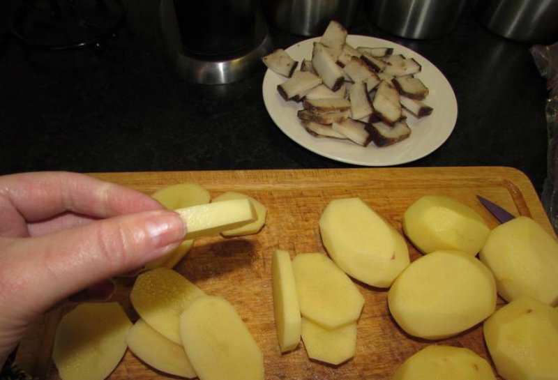 запеченный картофель с салом