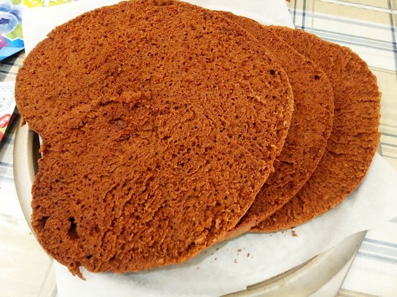 шоколадный бисквит