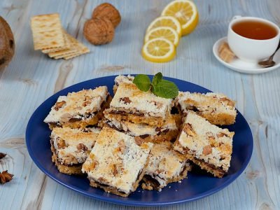 Шоколадно-ореховые батончики с кокосом