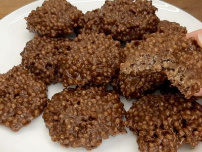 Хрустящее шоколадное печенье без молока и масла