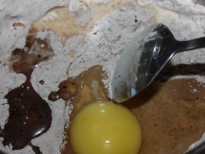 Шоколадные кексы с заварным кремом