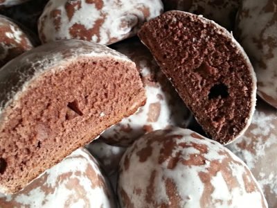 Шоколадные пряники в сахарной глазури