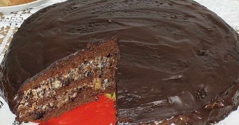 шоколадний торт з чорносливом - готуємо з покроковими фото