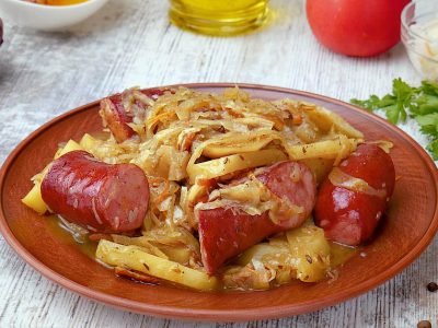 Шукрут с колбасками
