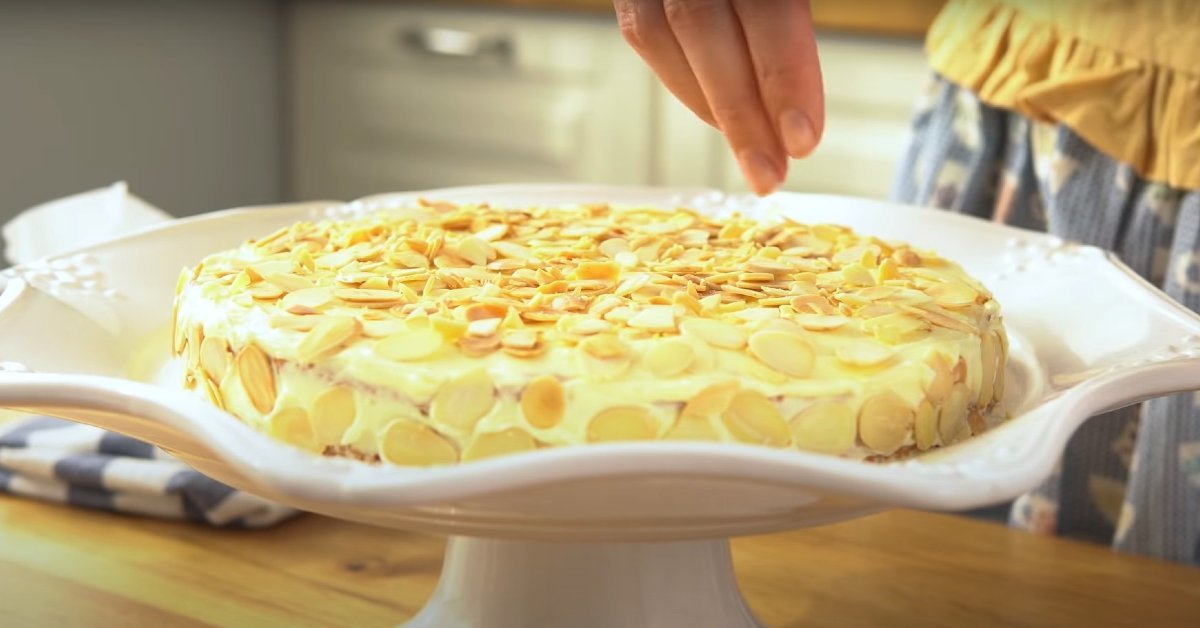 торт с миндалем