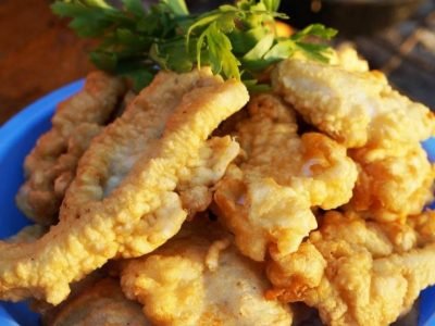 Жареная скумбрия в тесте